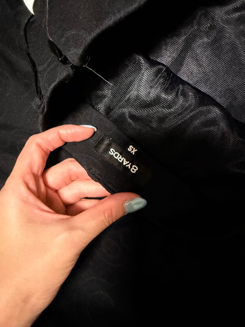 HACHYARDS 黒スカート サイドストライプ　XS