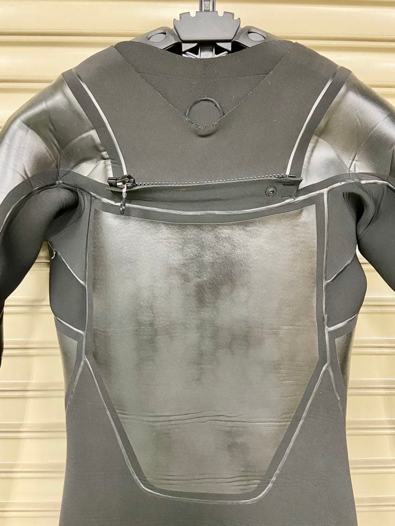 Hurley セミドライスーツ