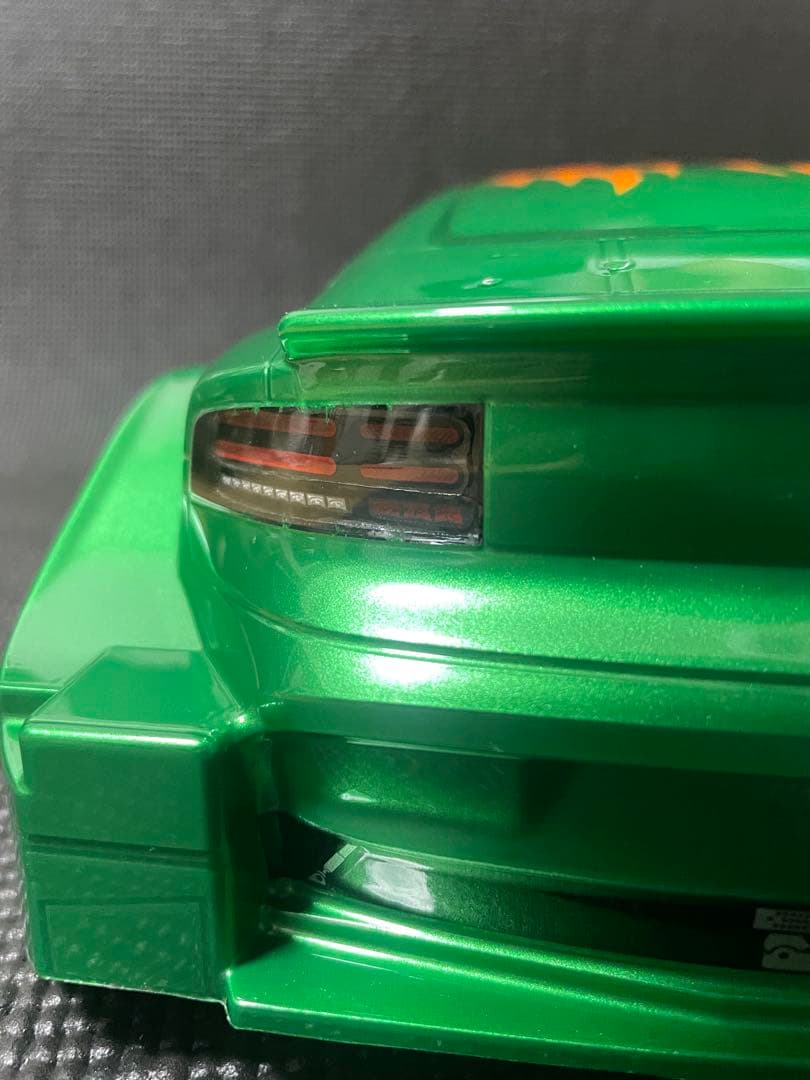 タミヤ　MOTUL AUTECH Z塗装済ボディ