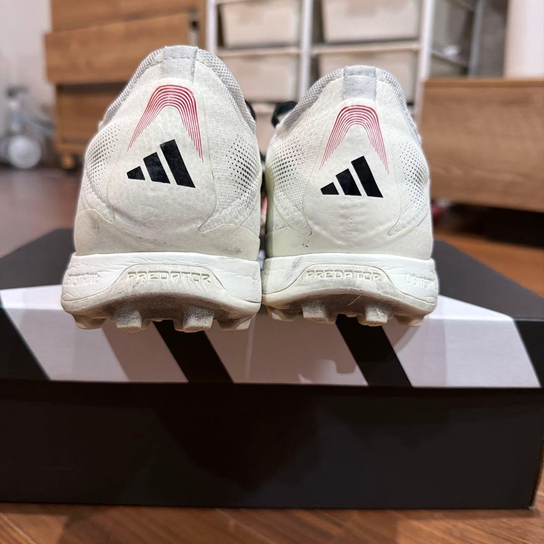 シューズ PREDATOR PRO TF