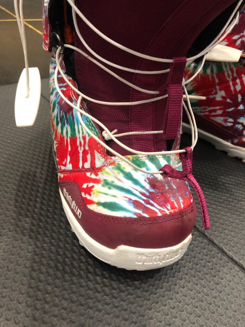 スノーボード　ブーツ　thirty two レディース