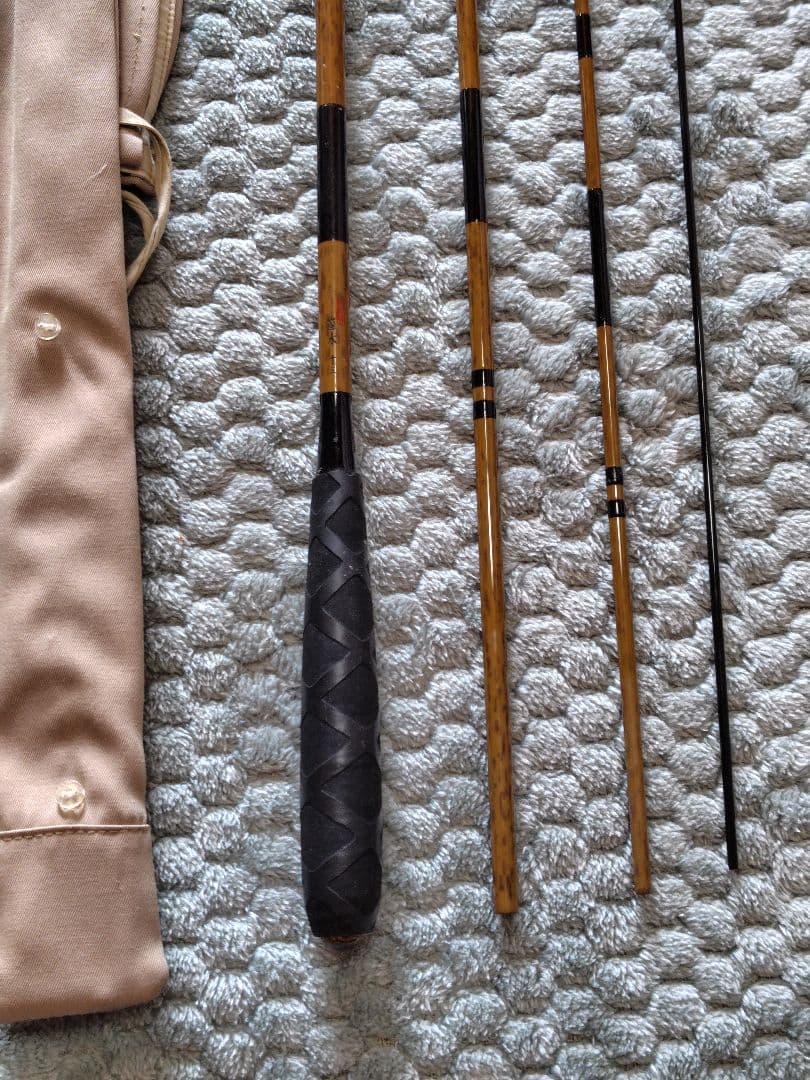 朱紋峰ヘラぶな釣り用ヘラ竿 シマノ嵐水13尺、15尺の２本になります