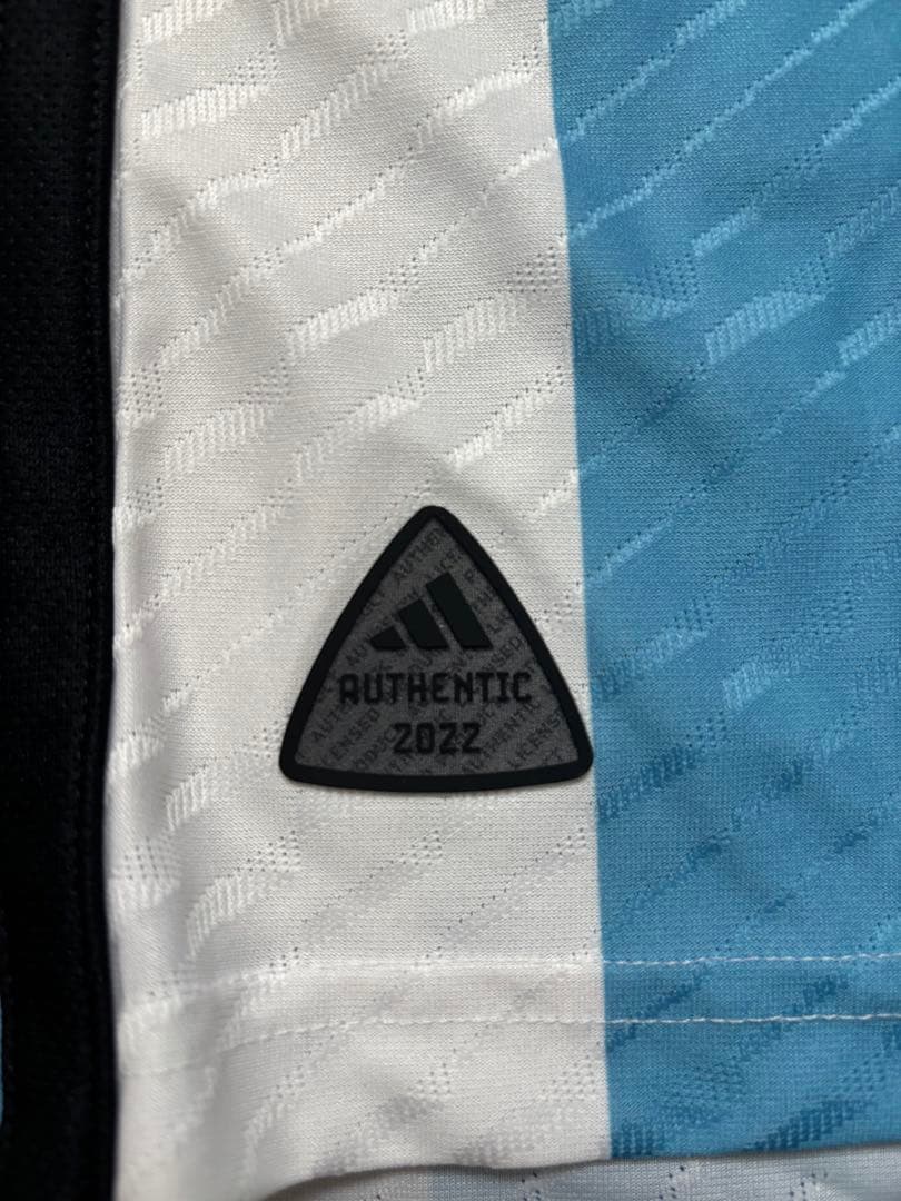 国内正規メッシ 2022カタールW杯 アルゼンチン　オーセンティックユニフォーム