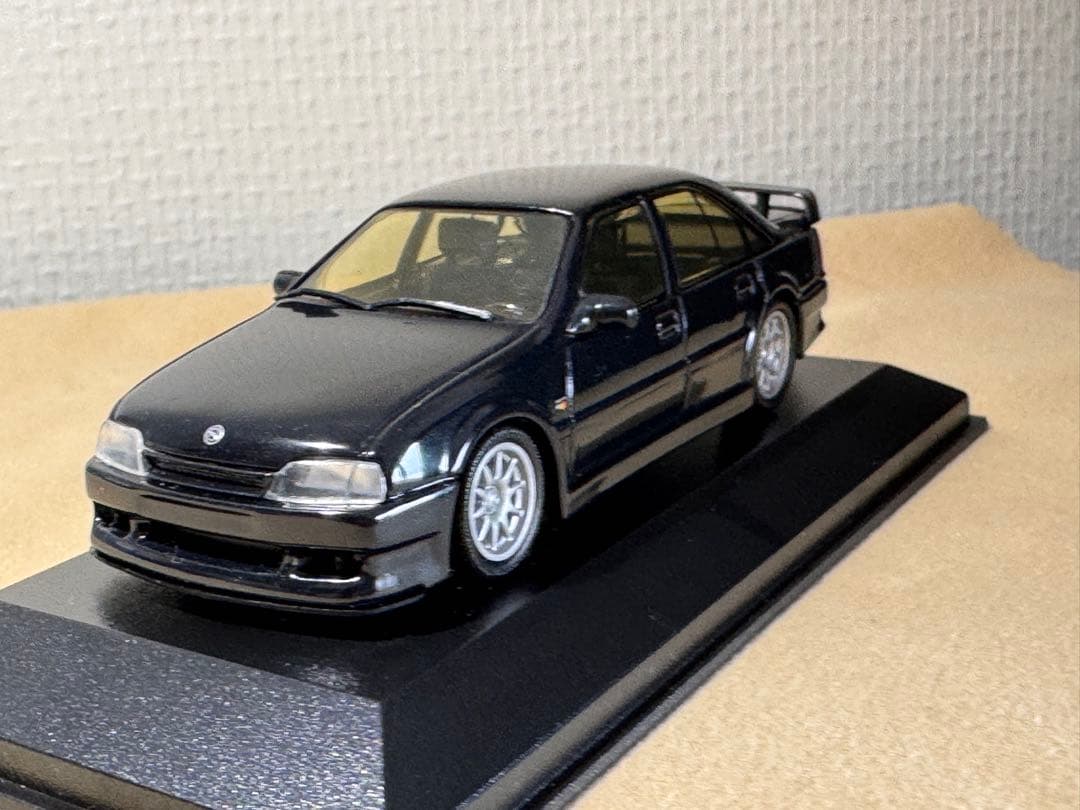 MINICHAMPSOpel Omega Evolution 500黒メタリック