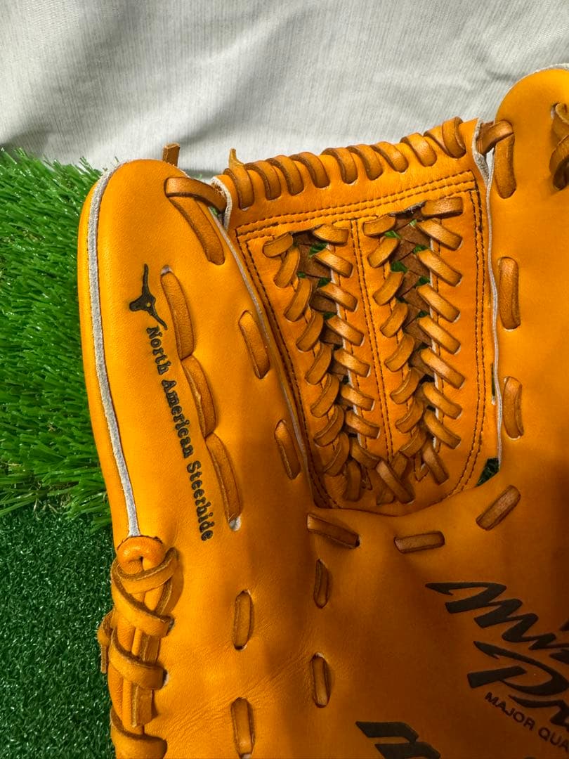 【極美品】ミズノプロオーダー 内野手