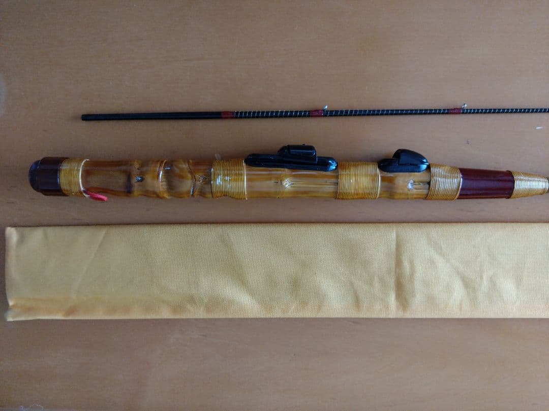 サクラ　チヌ竿、 ロッドケース付き