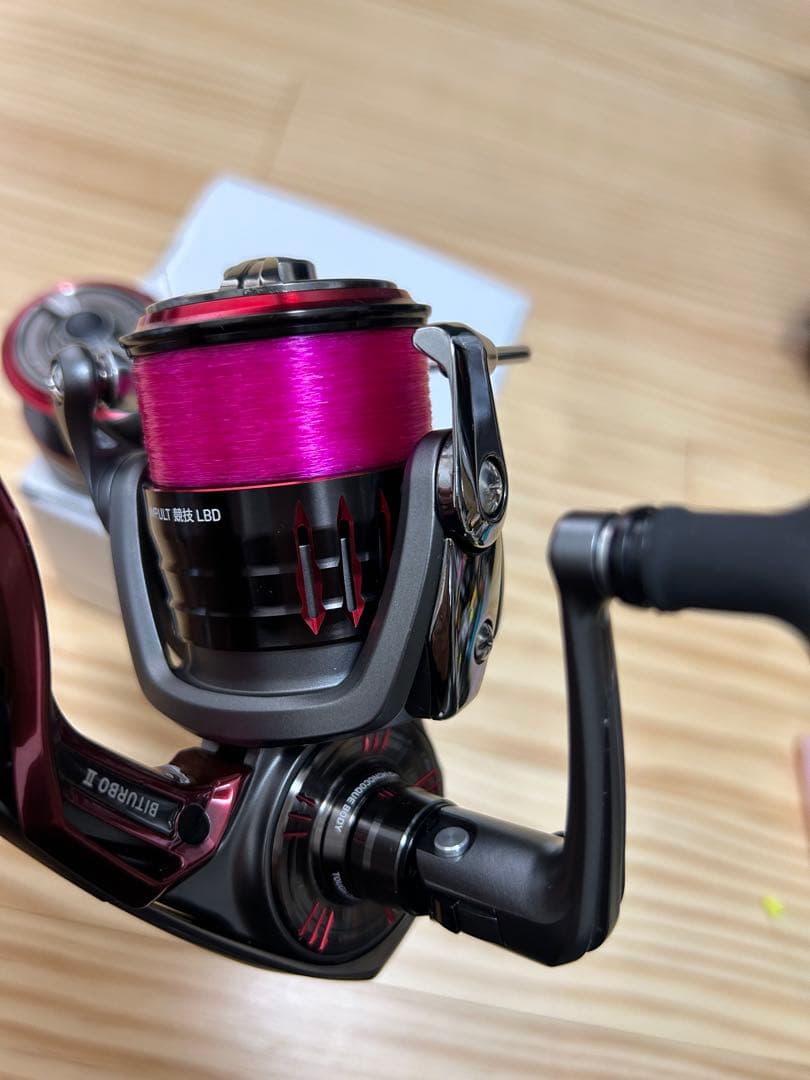 2/8まで限定値下げ　早い者勝ち　ダイワ　インパルト競技　替スプール付き