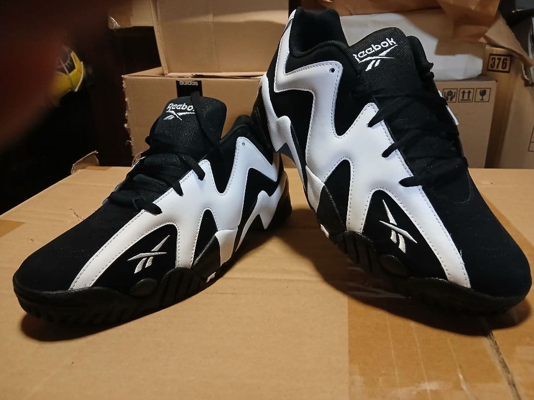 リーボックKAMIKAZELow 新品未使用Size29説明文お読み下さい。