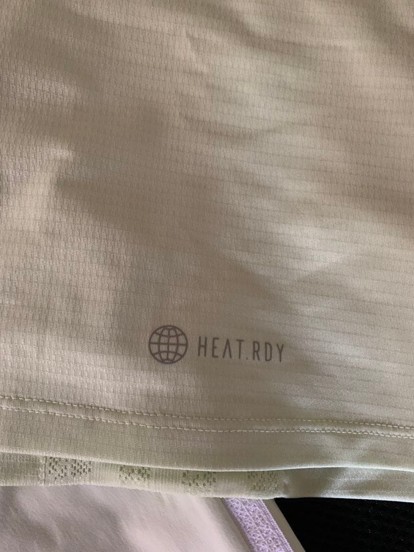 adidasセットアップ S ノースリーブスカートモックネックライトグリーン