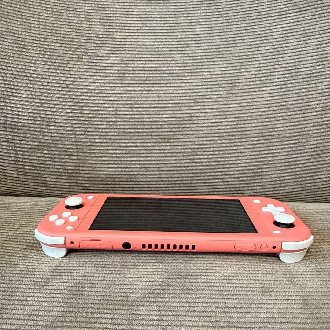 【極美品】Nintendo Switch Lite コーラル