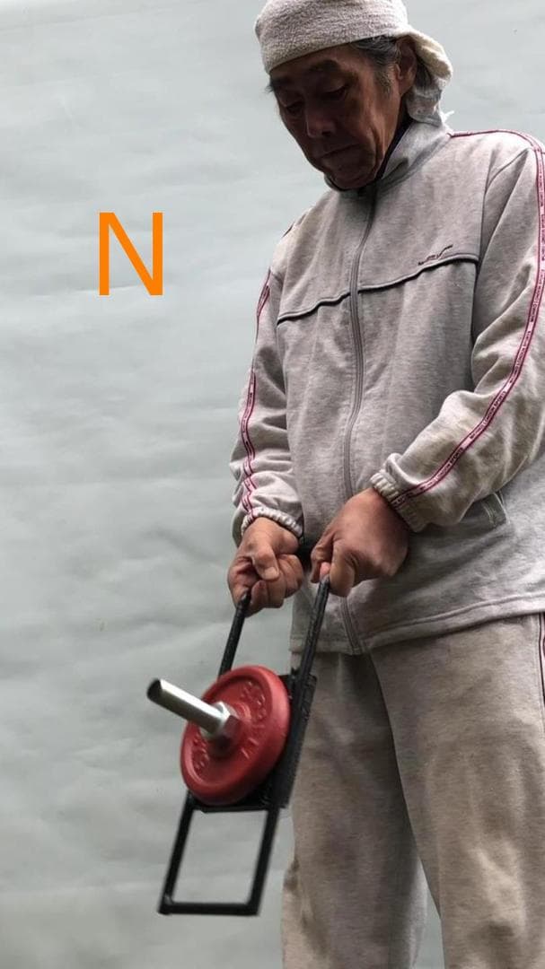 筋トレ　器具　肩　用具　用品　グッズ　ダンベル　空手　筋肉　アームレスリング