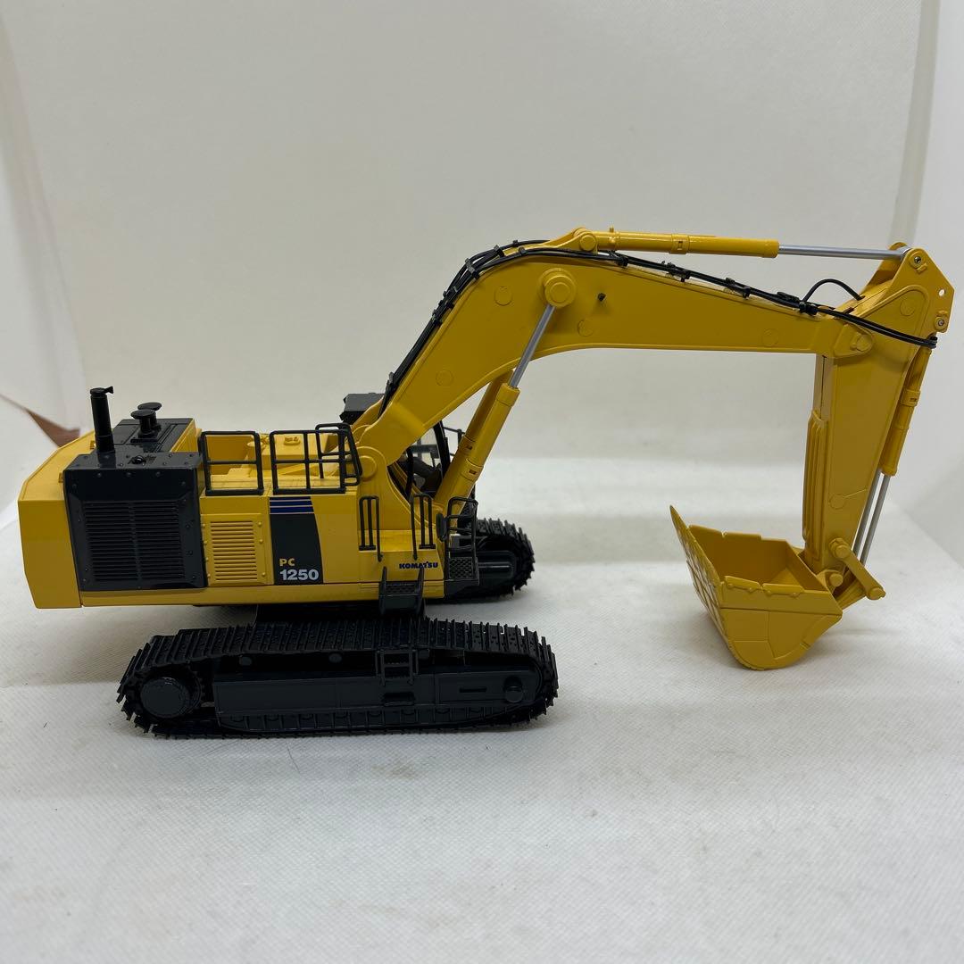 京商　ラジコン　コマツ　油圧ショベル　PC1250-8 パワーショベルカー