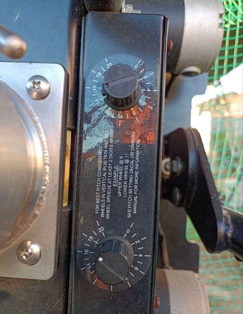 (早い者勝ち)オーブ社:160km+変化球対応ピッチングマシン+防護用ネット