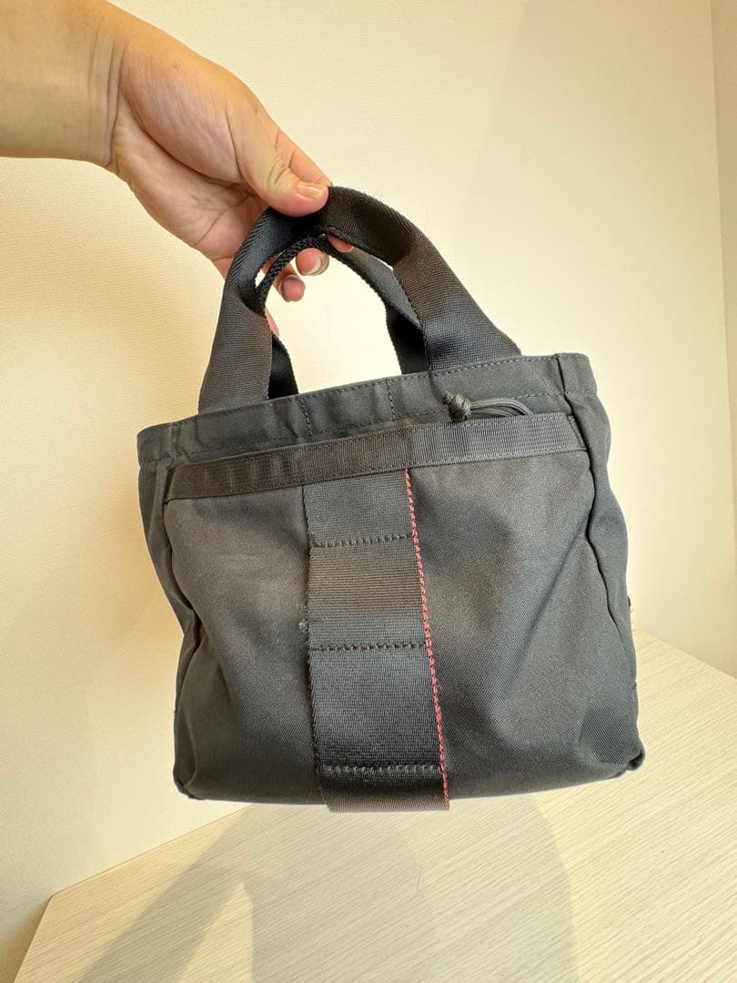 定価2万？くらい　BRIEFING カート用バッグ　黒ナイロントートバッグ