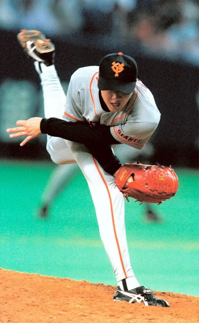 岡島秀樹　巨人時代ゲーム実使用アシックススパイク　NPB、MLB