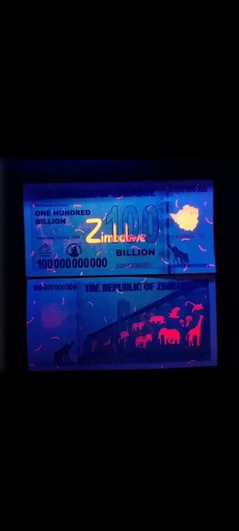 30枚ジンバブエドル100兆ドル1000億ドル1兆ドル記念貨幣通貨価値なし。