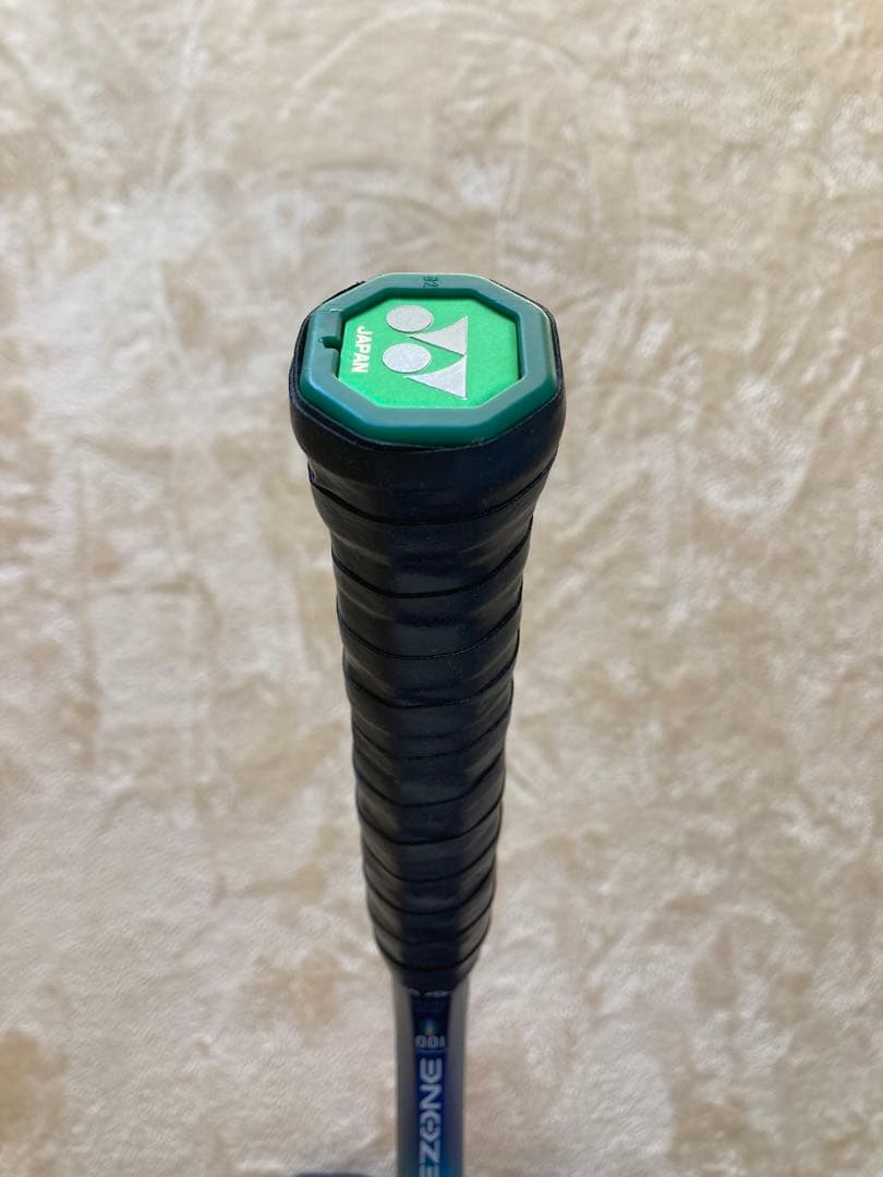 【美品】YONEX EZONE 100 ヨネックス イーゾーン 100 G2