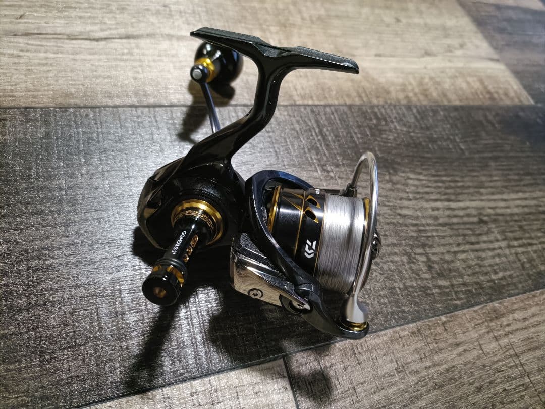 Daiwa CALDIA LT2500S スピニングリール