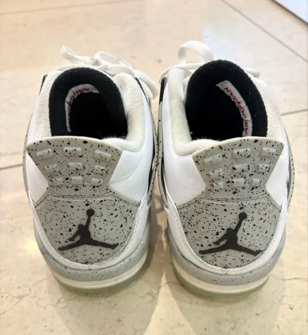 ゴルフシューズ Air Jordan 4 ホワイトセメント