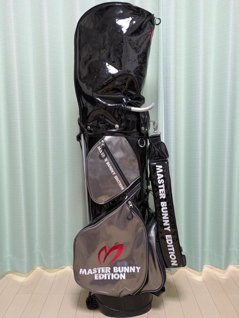 MASTER BUNNY EDITION スタンド式キャディバッグ シルバー
