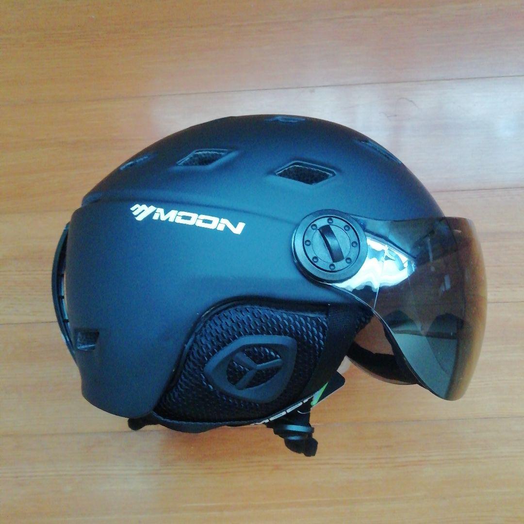 新品未使用 バイザー ヘルメット サイズ M（55cm～58cm）マットブラック