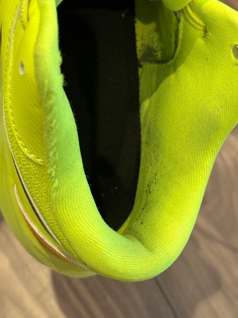 ASICS バレーボールシューズ