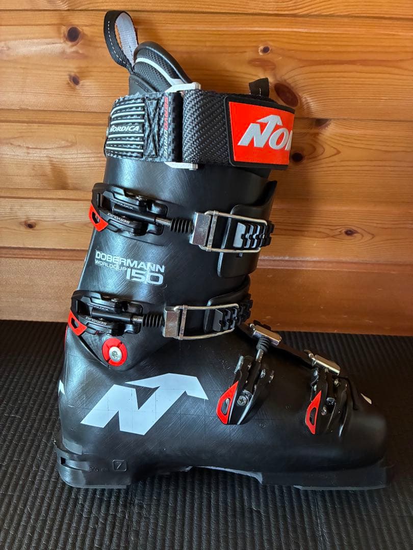 Nordica Dobermann 150 ブーツ　26-26.5 7シェル