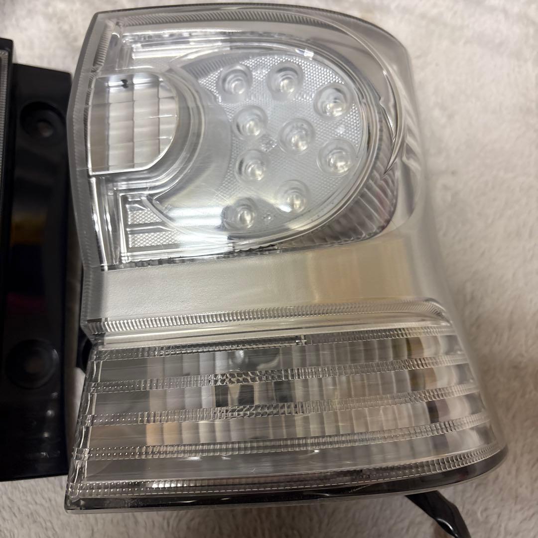 タントカスタムL375S LEDテールライト 2個セット