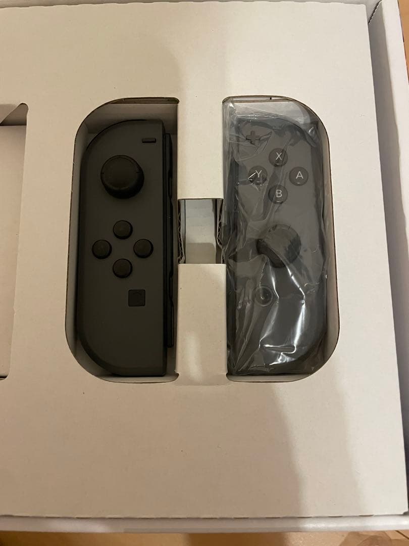 ニンテンドースイッチ　スイッチ　Switch 本体　コントローラー付き