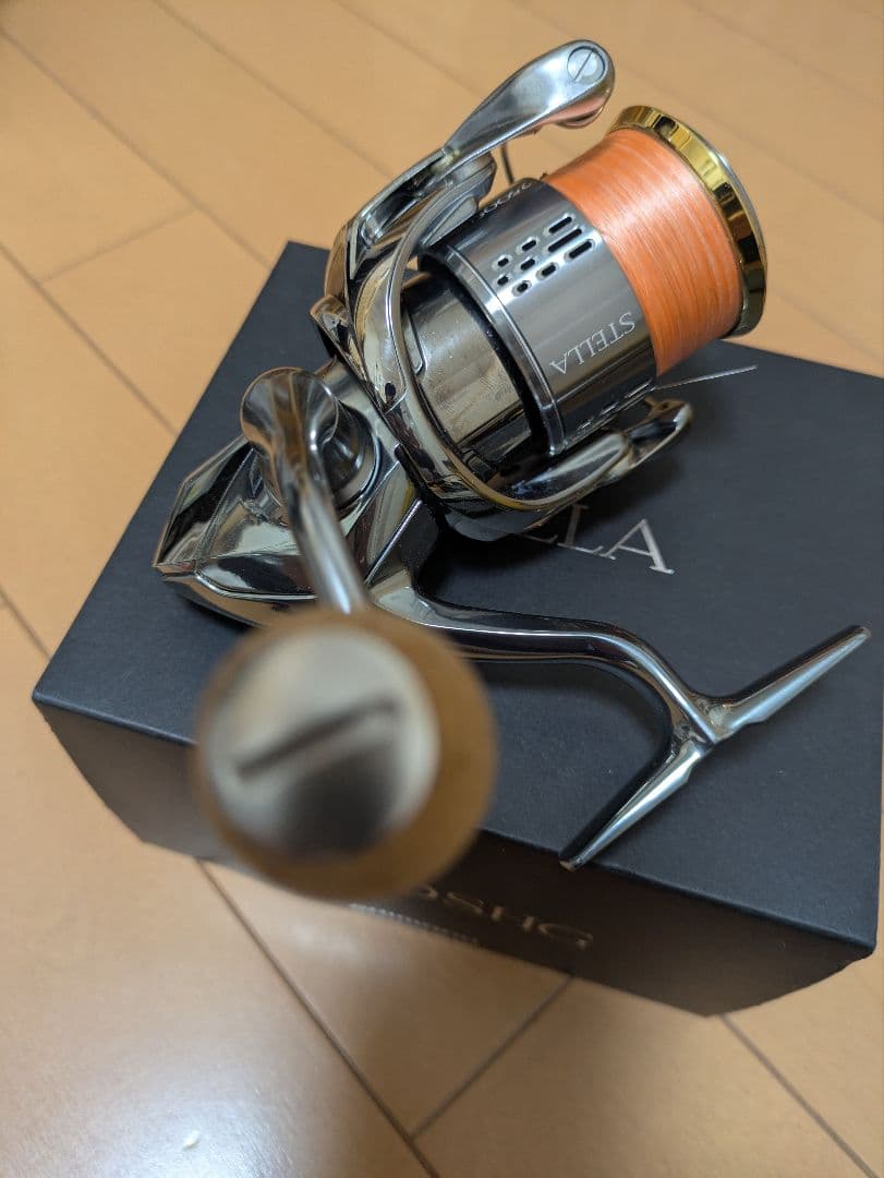 今月で出品取り消しシマノステラ2500SHG