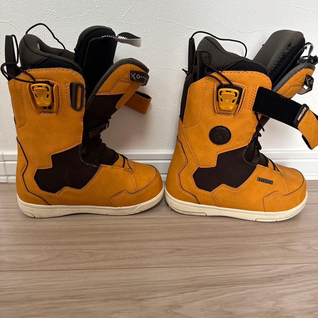 美品DEELUXE ID LARA ララ22.5 ベージュ