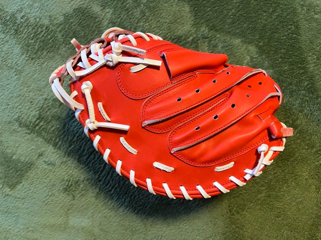 【激レア商品】広島東洋カープ山内泰幸コーチキャッチャーミット