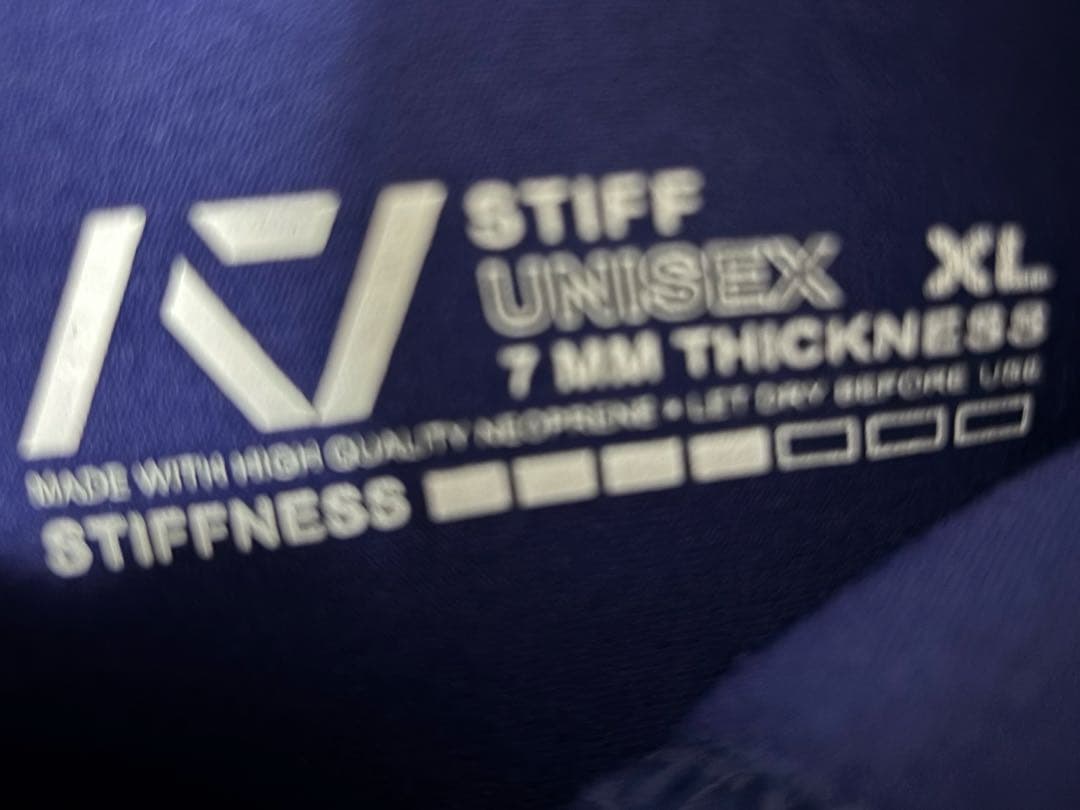 A7 ニースリーブ　STIFF XLサイズ